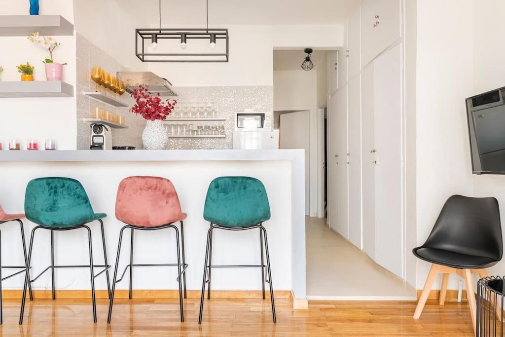 2Bdr Boutique Full Apt In Plaka Афины Экстерьер фото